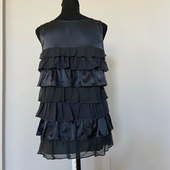 Garnet Hill Silk Black Ruffle Top Size 6 - Picture 2 of 7